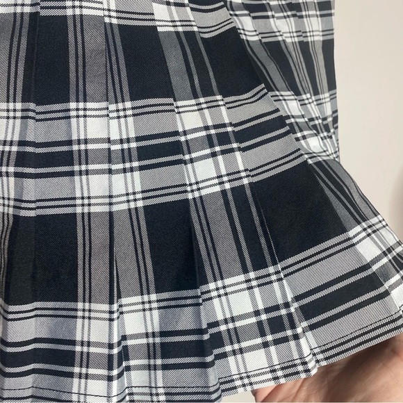 No Boundaries Black White Plaid Double Buckle Pleated Mini Skirt - Picture 7 of 7